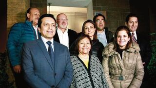 Bancada de Peruanos por el Kambio se reúne con Vizcarra y Villanueva