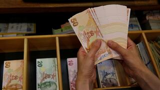 Acciones asiáticas y euro caen lastrados por crisis de la lira turca