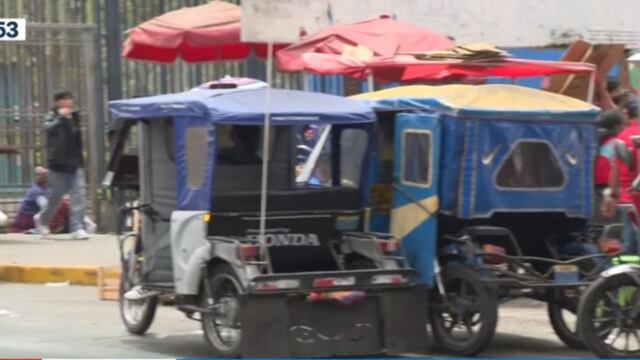 La Victoria:  Queman mototaxis de presuntos extorsionadores extranjeros 