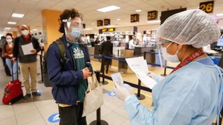 Gremios aeronáuticos saludan que Perú deje de exigir declaración de salud para entrar al país