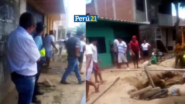 Vecinos arrojan agua de desagüe a alcalde por obra abandonada en Piura | VIDEO