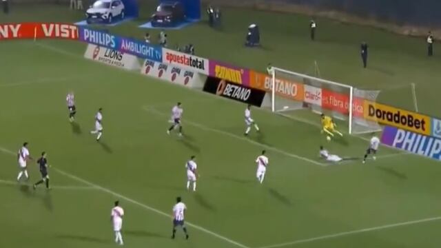 San Gallese: la atajada que le ahogó el grito de gol a Almirón en el Perú vs Paraguay [VIDEO]