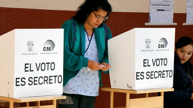 Ecuador votará el 21 de abril el referéndum sobre seguridad, empleo y justicia