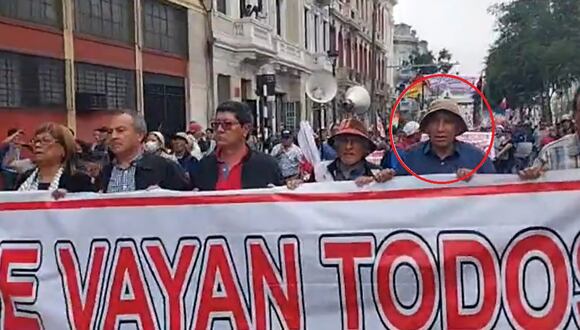 AMPAY. Lucio Ccallo, de CNUL y Movadef, según informe del Ministerio del Interior, estuvo en la marcha (círculo). (Foto: Captura de pantalla)