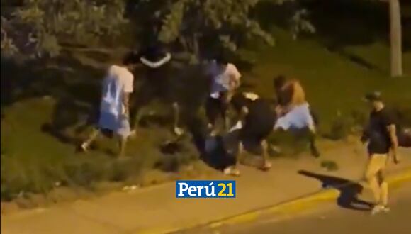 Presuntos barristas de Alianza Lima atacaron a hincha crema. (Foto: Twitter)