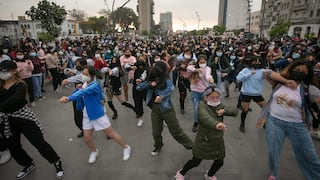Una legión de más de 200 mil jóvenes deliran con el K-pop en Lima.