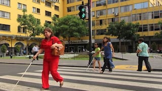 Colocarán más semáforos sonoros en diversas calles de Lima
