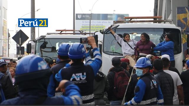 SJL: Fiscalizadores son agredidos por transportistas informales a la altura de la estación Bayóvar | VIDEO 