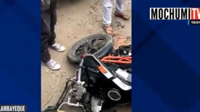 Popular cantante de cumbia muere tras impactar su moto contra camión (VIDEO)