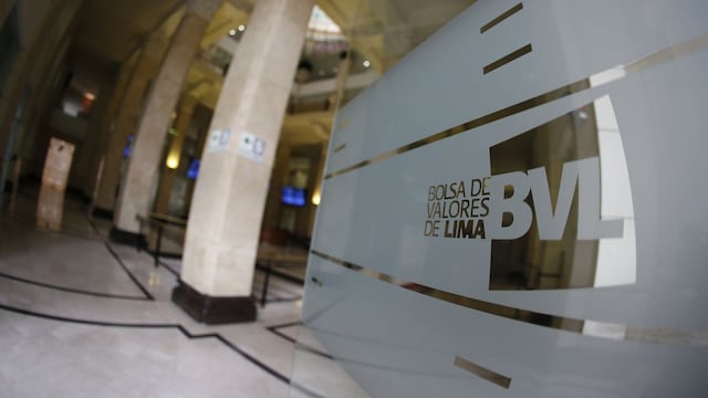 Bolsa de Valores de Lima acentúa pérdidas al cierre y se derrumba un 6.5% tras vacancia presidencial de Vizcarra