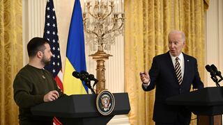 Zelenski visita EE.UU. y obtiene más ayuda militar para Ucrania