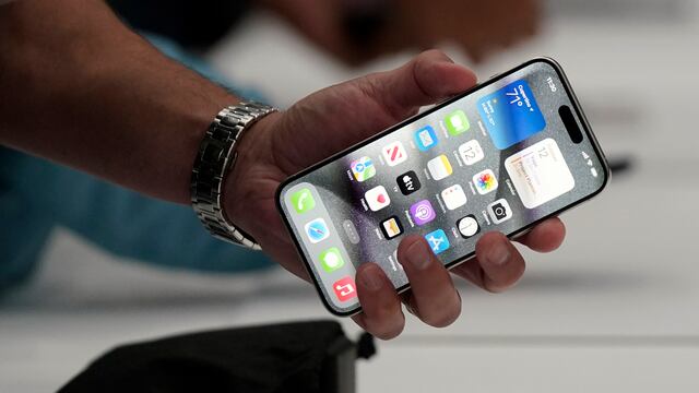 Sunat tiene 136 equipos iPhone 15 en custodia: No cuentan con certificado de homologación