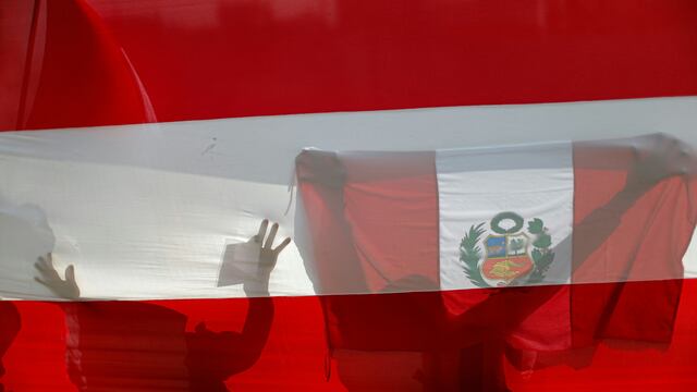 [OPINIÓN] Ana Jara: “En el Perú de hoy ¡cualquier cosa puede pasar!”