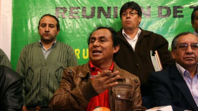 Gregorio Santos petardea el diálogo y critica a Humala en sus ‘tuits’