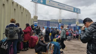 Conectividad aérea de Cusco está en riesgo por desabastecimiento de combustible, advierte gobernador regional