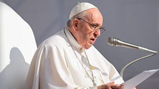 Papa Francisco ensalza “la devoción al deber” de Isabel II y reza por Carlos III