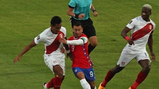 La Selección Peruana saltó al campo ante Chile con un mensaje de unión en la camiseta | FOTO