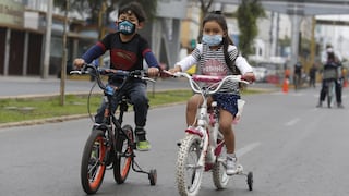 Ciclistas de todas las edades aprovechan cierre de vías para practicar deporte [FOTOS]