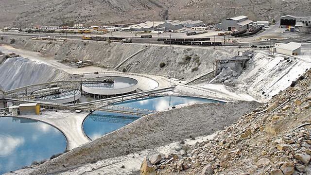 Mineros de Cuajone dan un ultimátum al gobierno por corte de agua potable