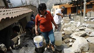Chosica: Damnificados por huaicos beben agua contaminada