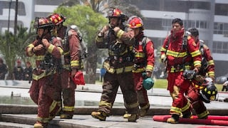 Más de 16,000 bomberos están alertas durante Semana Santa ante cualquier emergencia