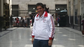 Juan Carlos Zurek en desacuerdo con posible incorporación de Martín Vizcarra a lista para el Congreso de Somos Perú