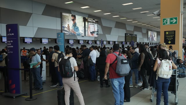 El Ministerio de Transportes envía un paquete de tres aeropuertos a Proinversión para ser gestionados por privados