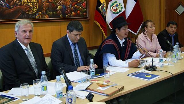 Parlamento Andino rechaza la decisión de tramitar su cierre