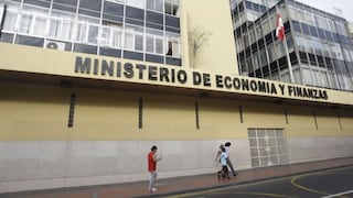 Ministerio de Economía y Finanzas alaba el currículum de 'Mochita'