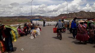 Puno: Aimaras toman la frontera con Bolivia