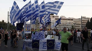 Grecia: Gobierno continúa eliminando restricciones bancarias
