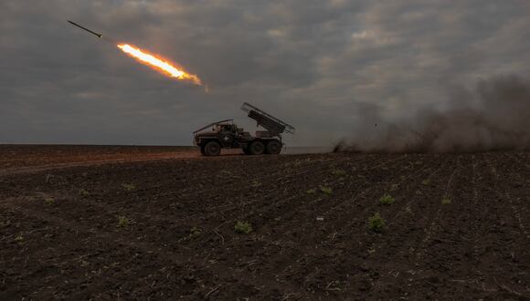 Ataque ucraniano. (Photo by Roman PILIPEY / AFP)