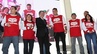 Paolo Guerrero: Abogado de delantero defiende contrato con Petroperú