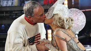 Lady Gaga recibió el 2012 con un beso al alcalde de Nueva York
