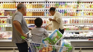 Consumo de familias crece 5.1% en tercer trimestre