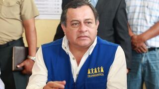 Transparencia dice que Távara desempeña su cargo con “independencia”