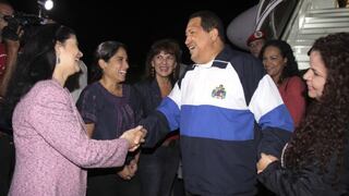 Chávez retorna a su país y dice que ganará