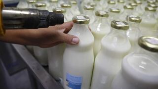 Desde hoy rige norma que obliga el uso de leche fresca en elaboración de leche evaporada