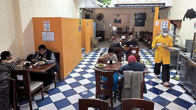 Clientes pasan menos tiempo en restaurantes ante la pandemia del COVID-19