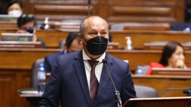 Susel Paredes: Si nadie presenta una moción de censura contra ministro Juan Silva, yo lo haré