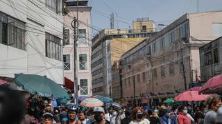 ¡Desde hoy! Mercado Central y Mesa Redonda son zonas restringida para ambulantes