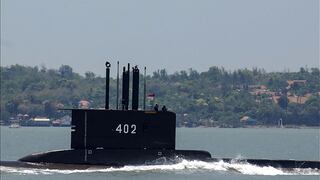 El submarino desaparecido con 53 personas en Indonesia “naufragó”