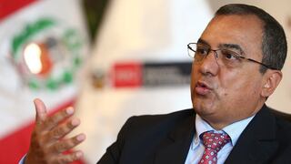 Ministro Carlos Oliva viajará a Estados Unidos para promover inversiones en Perú