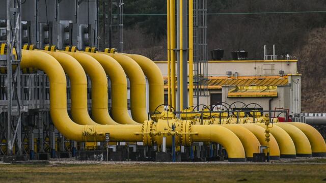 Rusia cumple su promesa y corta suministro de gas natural a Polonia y Bulgaria
