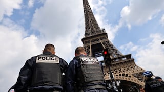 Turista mexicana denuncia violación en grupo cerca de la Torre Eiffel