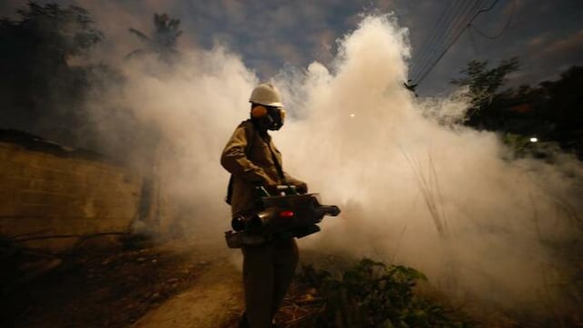 Anuncian plan para acelerar caída de casos de dengue y de contingencia para los próximos dos años