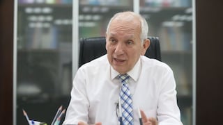 Pleno aprueba interpelar al ministro de Educación, Óscar Becerra