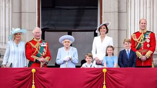 Quiénes estaban con la reina Isabel II en el momento de su muerte