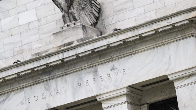 La Fed sube tasas de interés 0.75 puntos, el quinto aumento en seis meses