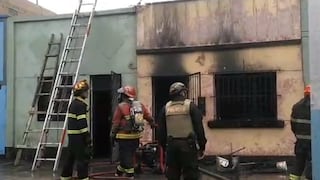 Incendio consumió vivienda en el Callao [VIDEO]